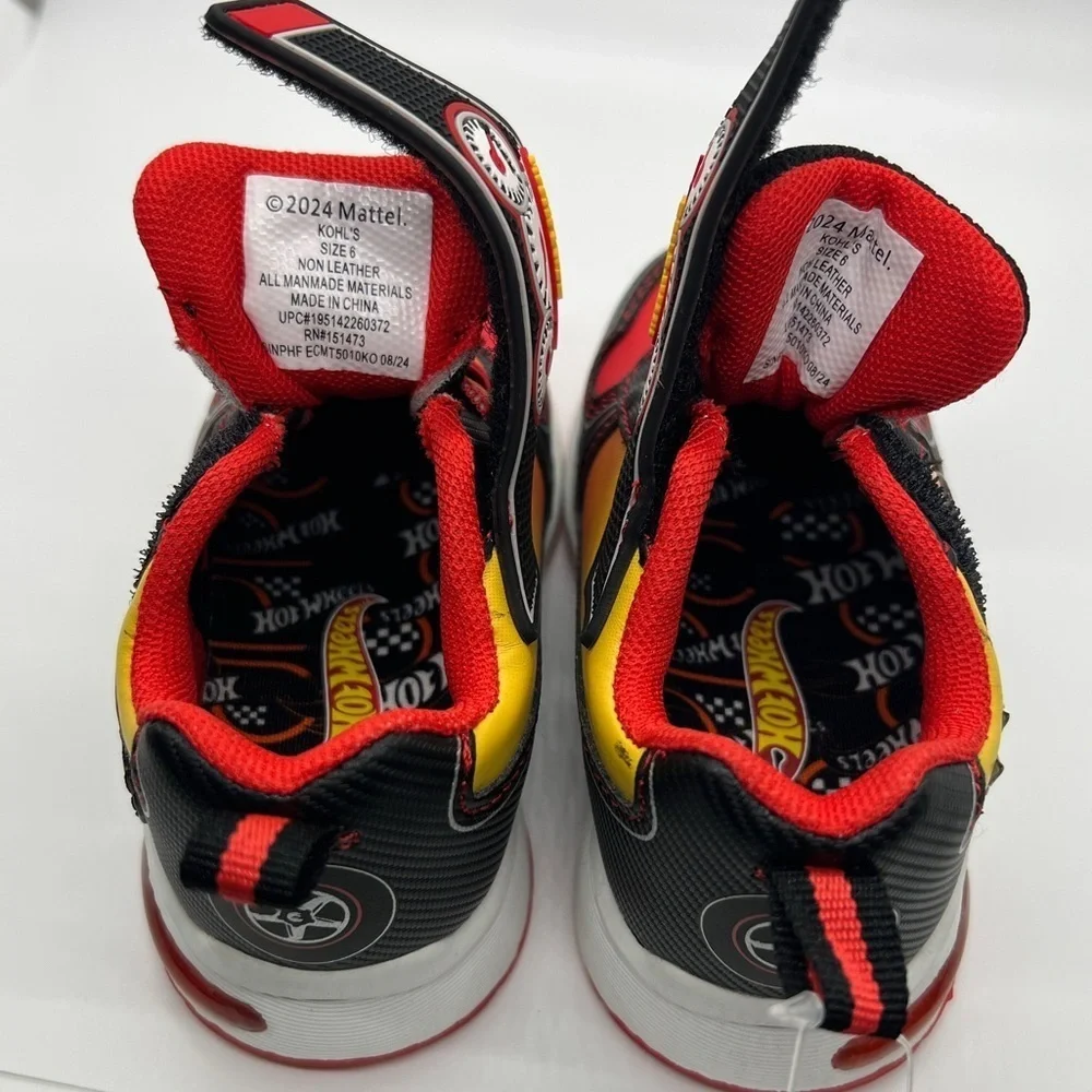 🔥 Hot Wheels Toddler Sneakers – Size 6 – Black/Red/Yellow with Flames 🔥